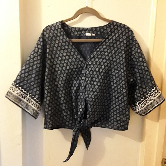 GAP Tops - Gap blue pattern kimono
